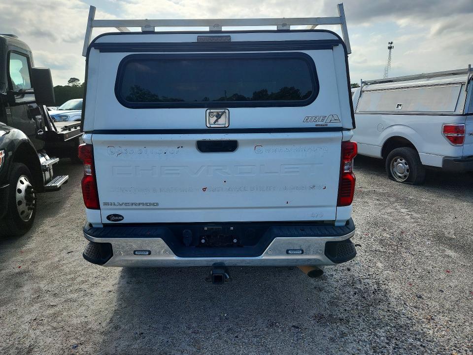 52038936 :رقم المزاد ، 1GC4YLE70MF216838 vin ، 2021 Chevrolet Silverado مزاد بيع