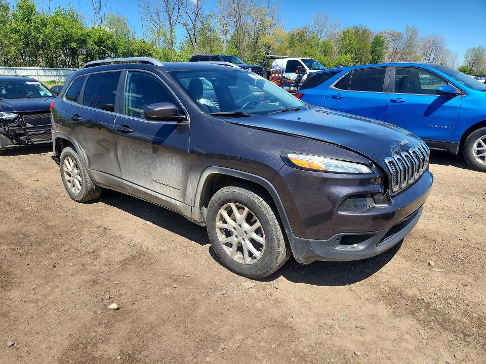 53369446 :رقم المزاد ، 1C4PJMCS8GW220980 vin ، 2016 Jeep Cherokee مزاد بيع