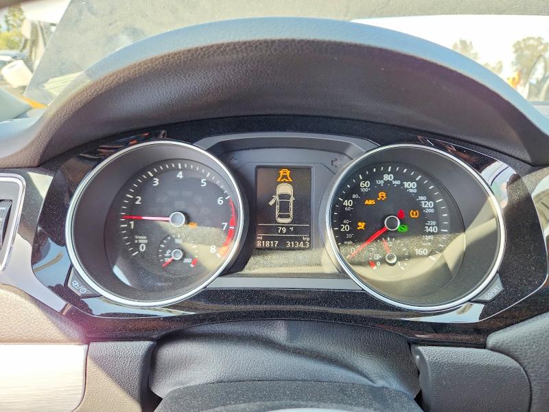 54717316 :رقم المزاد ، 3VWL17AJ1JM226067 vin ، 2018 Volkswagen Jetta مزاد بيع