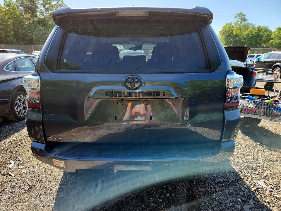 2022 Toyota 4runner მანქანა იყიდება აუქციონზე, vin: JTEMU5JR6N6080498, აუქციონის ნომერი: 53189656