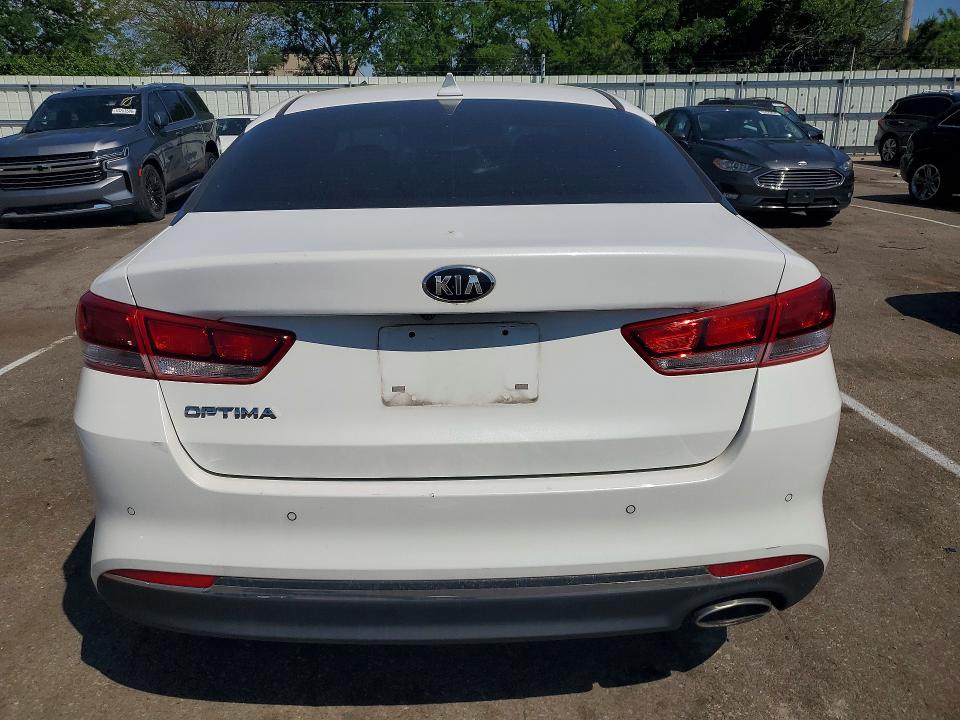 Продаж на аукціоні авто 2018 Kia Optima, vin: 5XXGT4L34JG266740, номер лоту: 53100436
