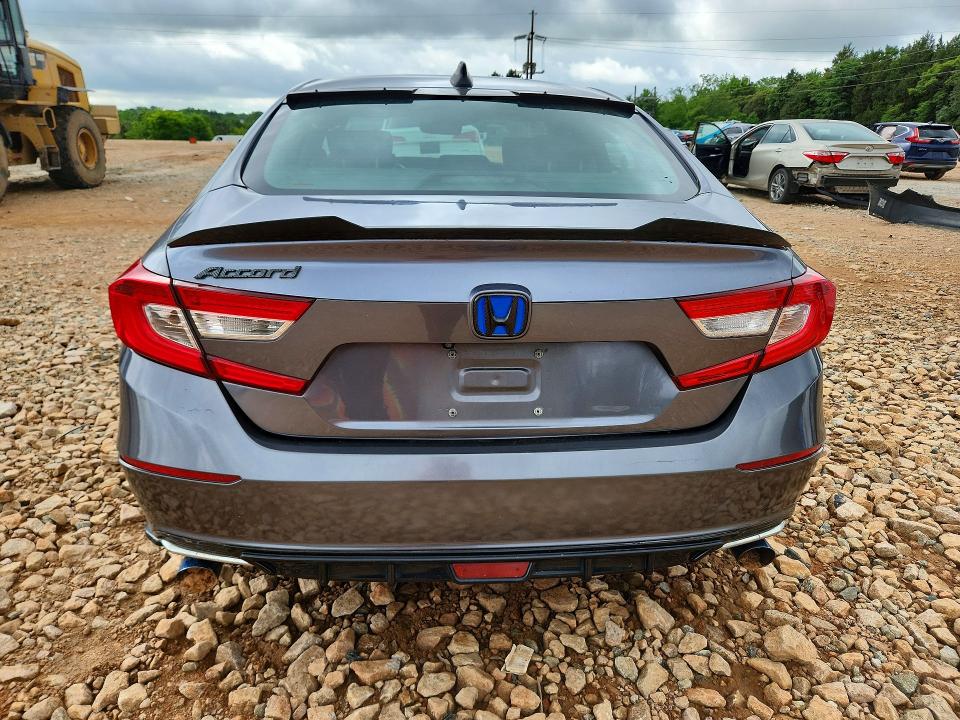 2018 Honda Accord მანქანა იყიდება აუქციონზე, vin: 1HGCV1F55JA168513, აუქციონის ნომერი: 54860376
