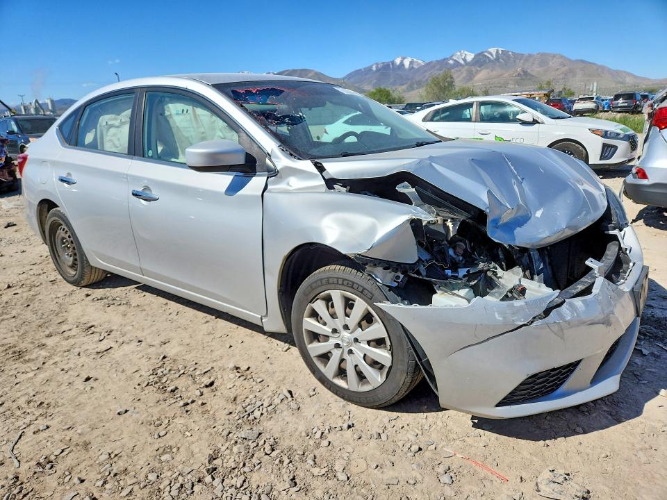 Продажа на аукционе авто 2017 Nissan Sentra, vin: 3N1AB7AP5HL657039, номер лота: 51038216