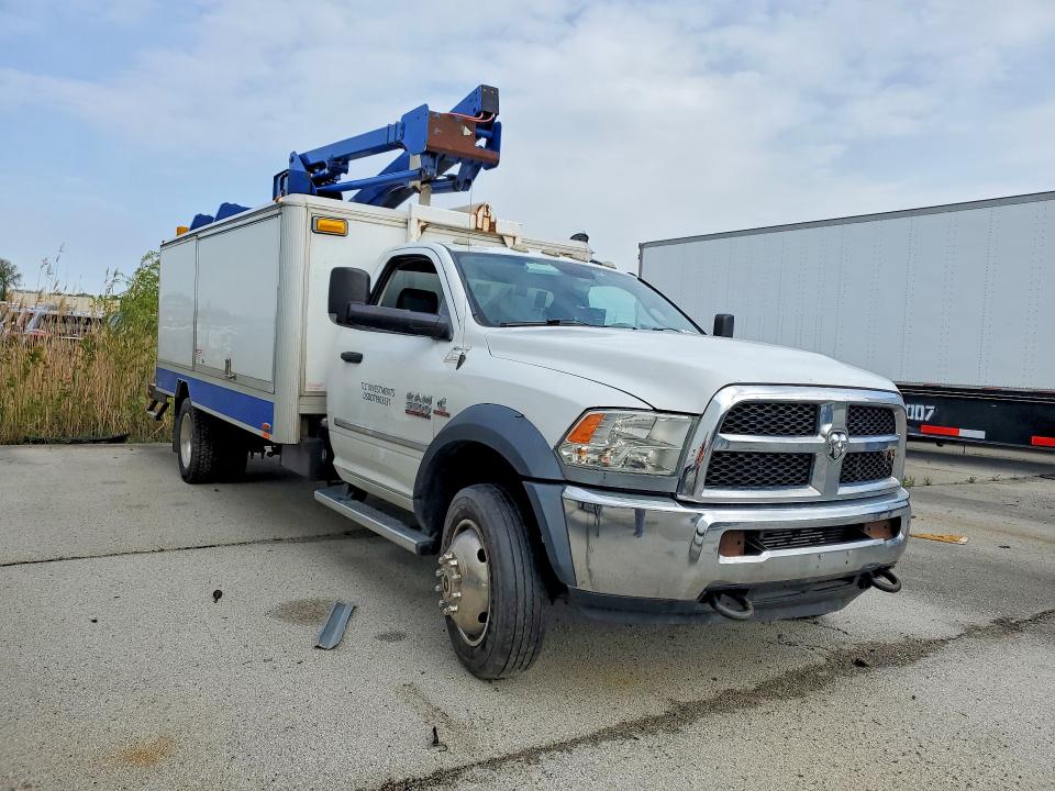 51497316 :رقم المزاد ، 3C7WRMDL3EG180866 vin ، 2014 Ram 5500 مزاد بيع
