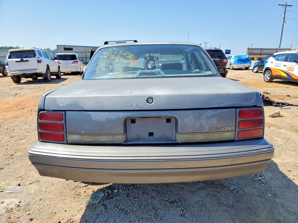 53951526 :رقم المزاد ، 1G3AG55N0P6351161 vin ، 1993 Oldsmobile Cutlass Ciera مزاد بيع
