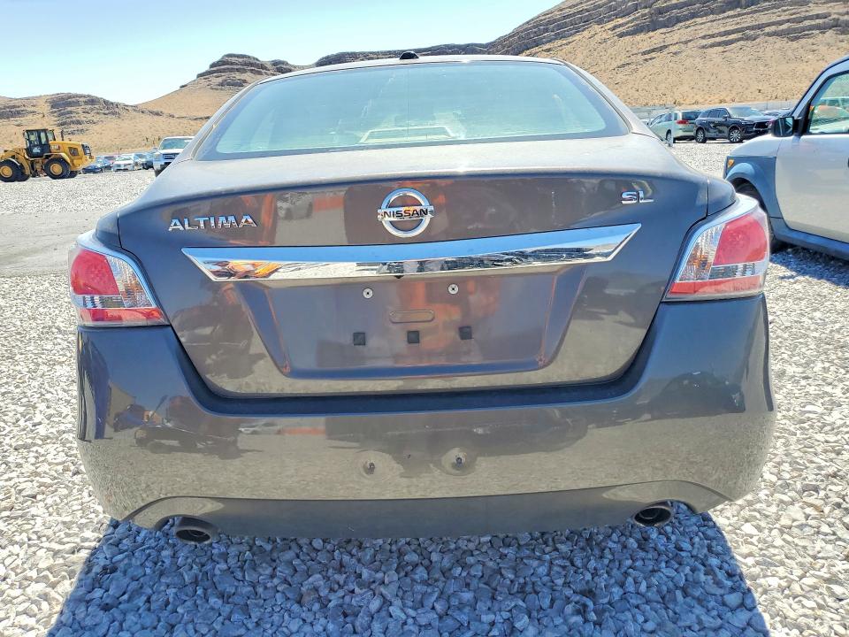 52676236 :رقم المزاد ، 1N4AL3AP5FN881997 vin ، 2015 Nissan Altima مزاد بيع