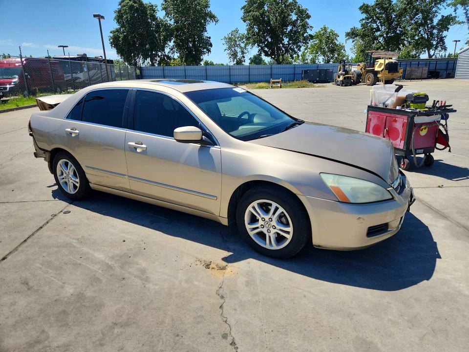 53063446 :رقم المزاد ، 1HGCM56786A031276 vin ، 2006 Honda Accord مزاد بيع