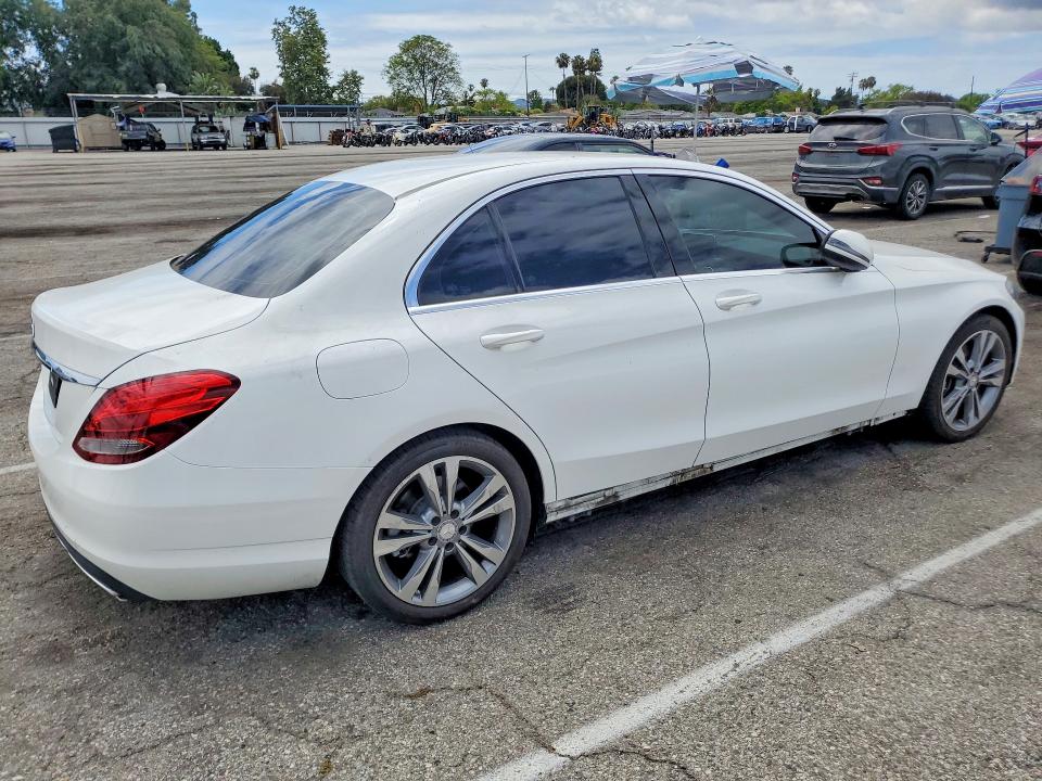 2017 Mercedes-benz C მანქანა იყიდება აუქციონზე, vin: 55SWF4JB9HU198704, აუქციონის ნომერი: 52368046