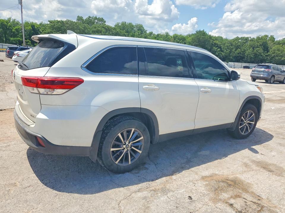 Продажа на аукционе авто 2019 Toyota Highlander, vin: 5TDJZRFH7KS576874, номер лота: 54945106