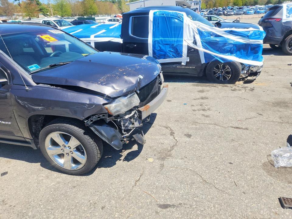 52565336 :رقم المزاد ، 1C4NJDCB0ED724617 vin ، 2014 Jeep Compass مزاد بيع