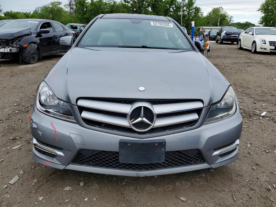 Продаж на аукціоні авто 2013 Mercedes-benz C, vin: WDDGJ4HB3DF998954, номер лоту: 52765286