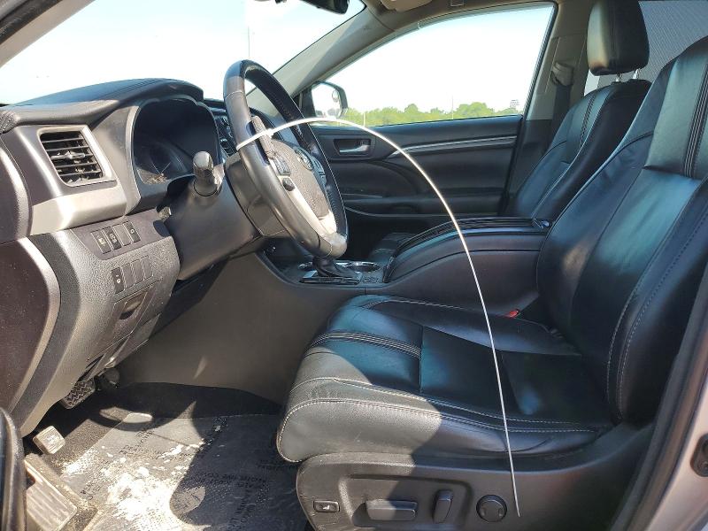 Продажа на аукционе авто 2017 Toyota Highlander, vin: 5TDKZRFH4HS517701, номер лота: 53688696