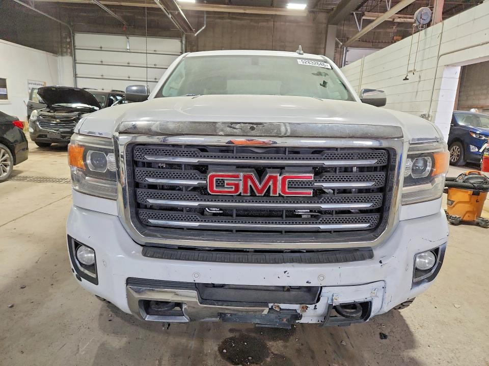 52832646 :رقم المزاد ، 1GT12TE82GF162900 vin ، 2016 Gmc Sierra مزاد بيع