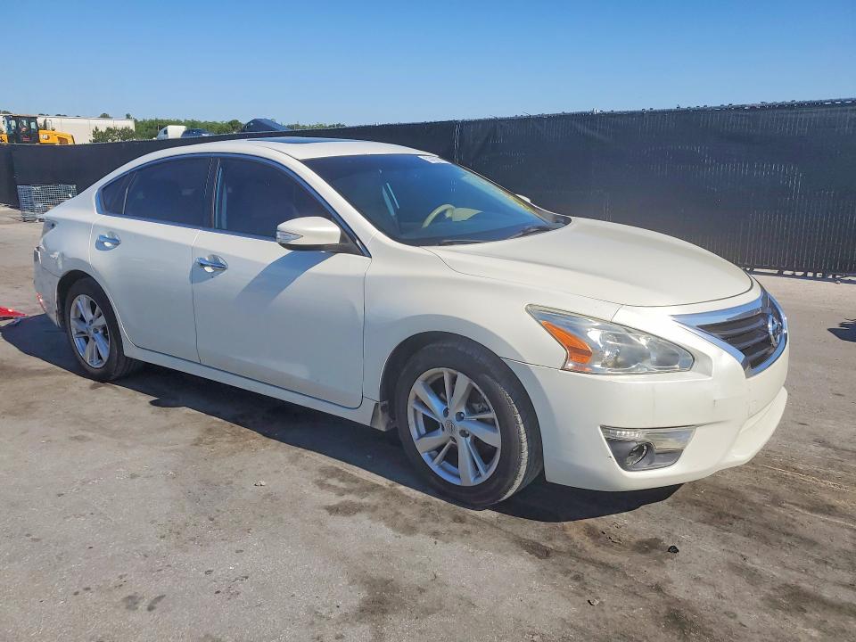 Продажа на аукционе авто 2015 Nissan Altima, vin: 1N4AL3AP6FN405757, номер лота: 53437016