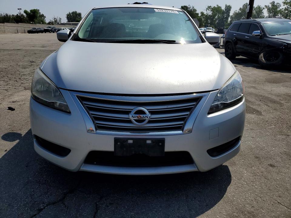 53233176 :رقم المزاد ، 3N1AB7AP5FL631456 vin ، 2015 Nissan Sentra مزاد بيع
