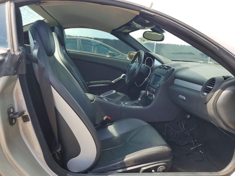 54965146 :رقم المزاد ، WDBWK56F16F101324 vin ، 2006 Mercedes-benz Slk مزاد بيع