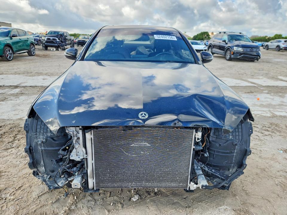 Продаж на аукціоні авто 2018 Mercedes-benz C, vin: 55SWF4JB6JU268407, номер лоту: 52402156