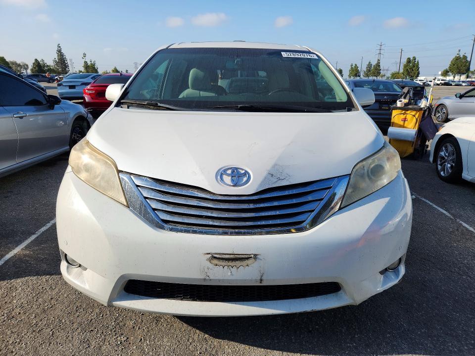 52892076 :رقم المزاد ، 5TDDK3DC8CS038384 vin ، 2012 Toyota Sienna مزاد بيع