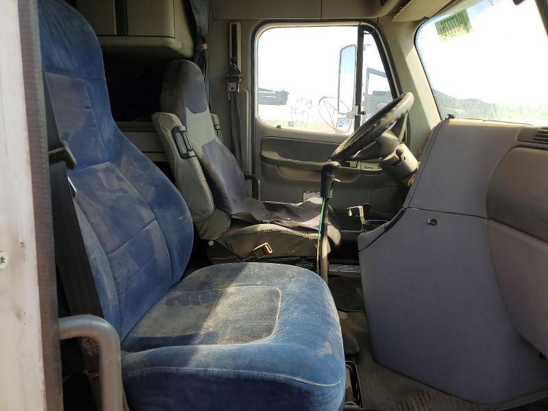 49477776 :رقم المزاد ، 1FUJA6CG62PJ66328 vin ، 2002 Freightliner Conventional مزاد بيع