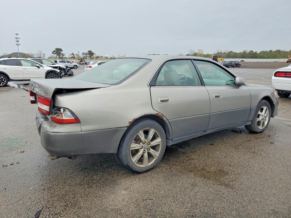 52328206 :رقم المزاد ، JT8BF28G515107214 vin ، 2001 Lexus Es مزاد بيع
