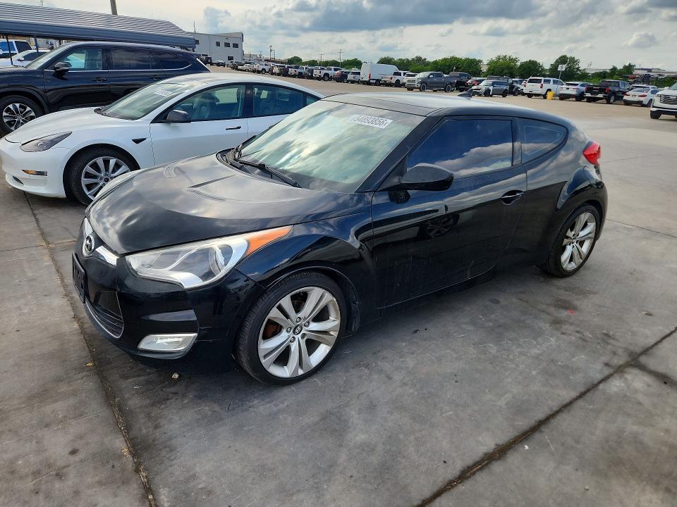2013 Hyundai Veloster მანქანა იყიდება აუქციონზე, vin: KMHTC6AD0DU107262, აუქციონის ნომერი: 54893856