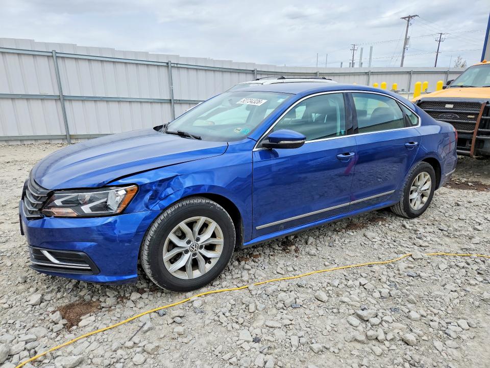 52734326 :رقم المزاد ، 1VWAT7A30HC026201 vin ، 2017 Volkswagen Passat مزاد بيع