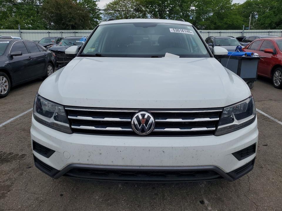2021 Volkswagen Tiguan მანქანა იყიდება აუქციონზე, vin: 3VV2B7AX0MM071677, აუქციონის ნომერი: 53016146