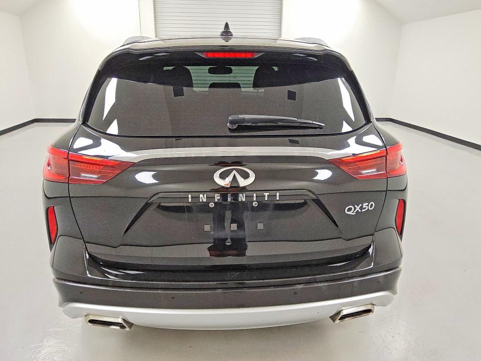 52514506 :رقم المزاد ، 3PCAJ5M10LF106858 vin ، 2020 Infiniti Qx50 مزاد بيع