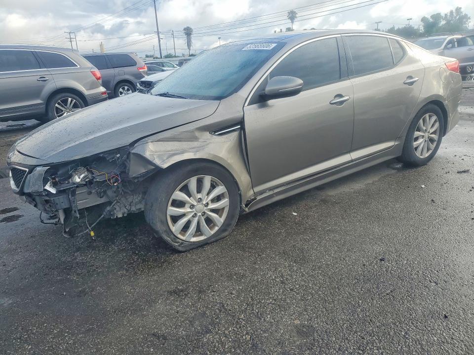 52565606 :رقم المزاد ، 5XXGN4A7XFG425400 vin ، 2015 Kia Optima مزاد بيع