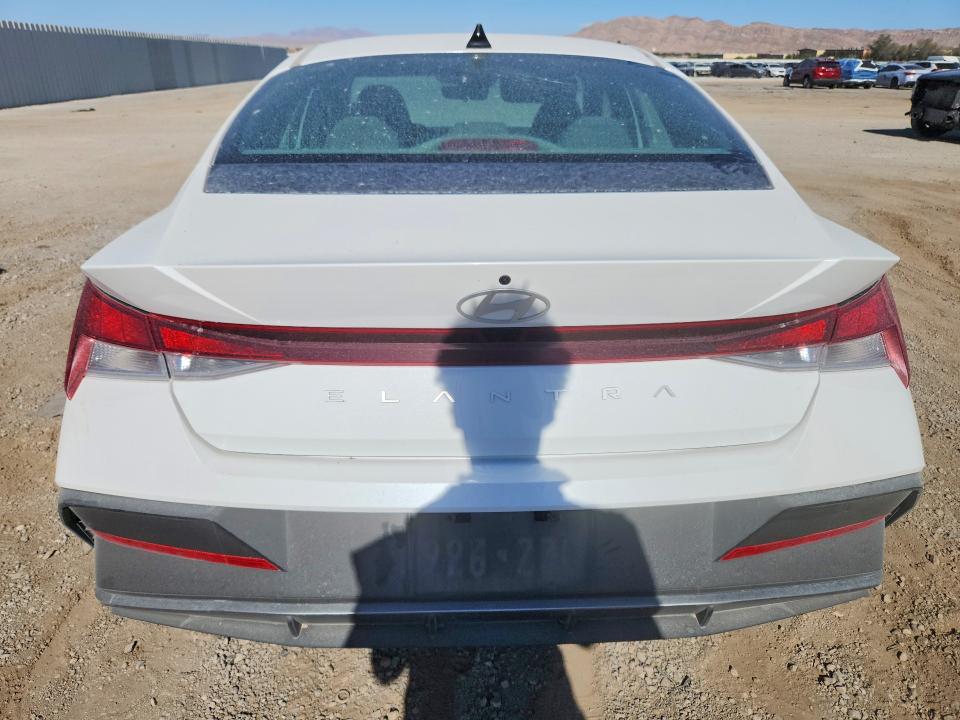 Продажа на аукционе авто 2024 Hyundai Elantra, vin: KMHLL4DG5RU667618, номер лота: 48179146