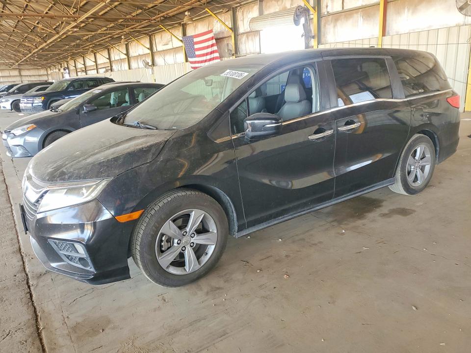 55108106 :رقم المزاد ، 5FNRL6H71JB050718 vin ، 2018 Honda Odyssey مزاد بيع