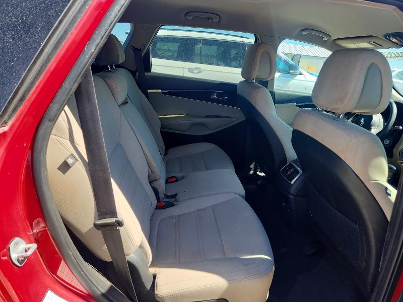 53443526 :رقم المزاد ، 5XYPGDA52HG188666 vin ، 2017 Kia Sorento مزاد بيع