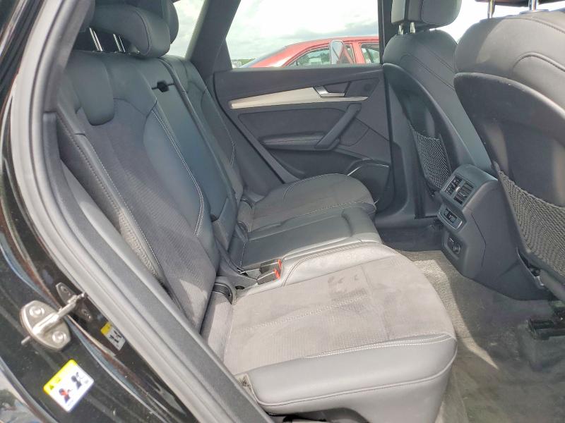 51698846 :رقم المزاد ، WA1E2AFYXM2125370 vin ، 2021 Audi Q5 E مزاد بيع