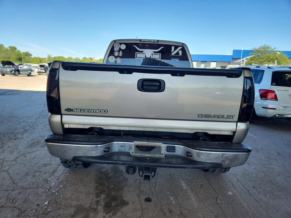 Продаж на аукціоні авто 2000 Chevrolet Silverado, vin: 1GCGK29U3YE130900, номер лоту: 54944926