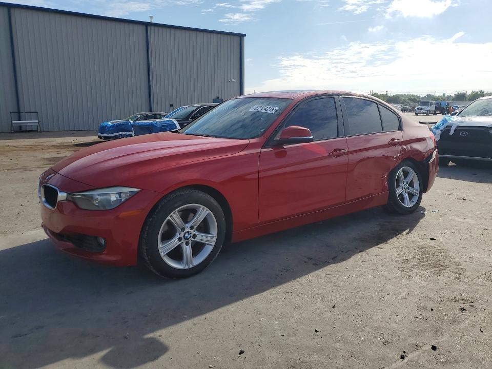 2014 Bmw 328 მანქანა იყიდება აუქციონზე, vin: WBA3A5C57EP602792, აუქციონის ნომერი: 52164216