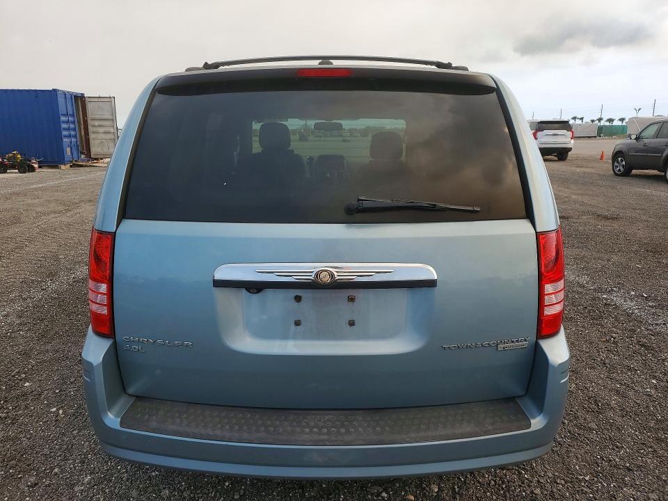 2010 Chrysler Town & Country მანქანა იყიდება აუქციონზე, vin: 2A4RR8DX1AR334171, აუქციონის ნომერი: 52305686