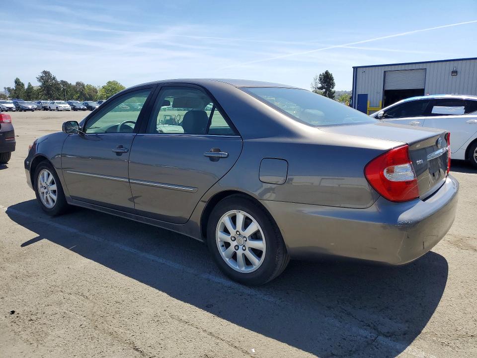 52457716 :رقم المزاد ، 4T1BF30K54U583069 vin ، 2004 Toyota Camry مزاد بيع
