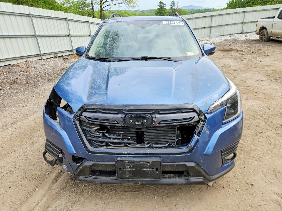 Продажа на аукционе авто 2023 Subaru Forester, vin: JF2SKAPC2PH500621, номер лота: 53697336