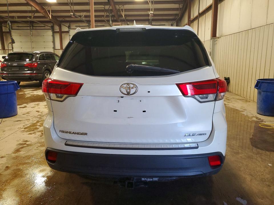 54859126 :رقم المزاد ، 5TDJZRFH5HS509084 vin ، 2017 Toyota Highlander مزاد بيع