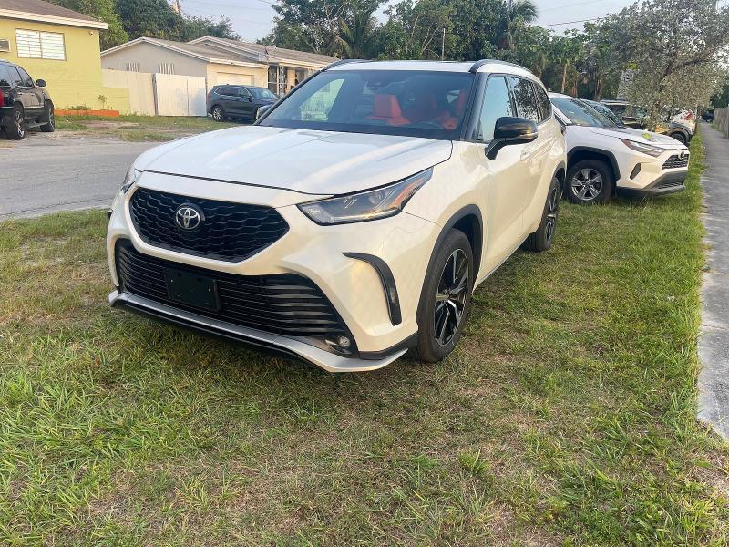 Aukcja sprzedaży 2021 Toyota Highlander, vin: 5TDJZRBH1MS132141, numer aukcji: 54778046