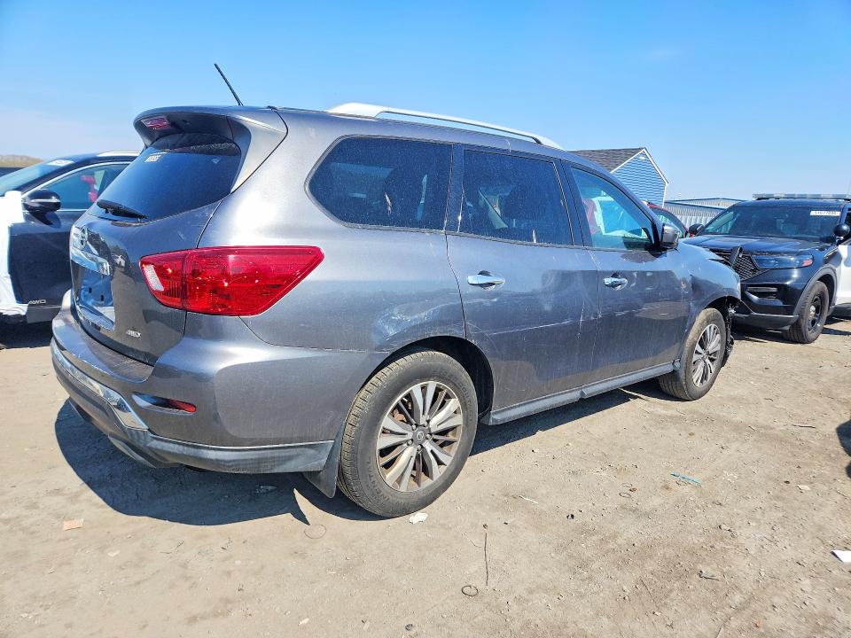 Продажа на аукционе авто 2017 Nissan Pathfinder, vin: 5N1DR2MM5HC906358, номер лота: 52012116