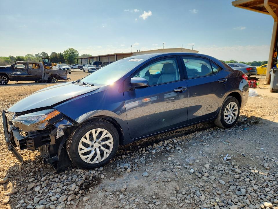 2017 Toyota Corolla მანქანა იყიდება აუქციონზე, vin: 2T1BURHE4HC774366, აუქციონის ნომერი: 52890826