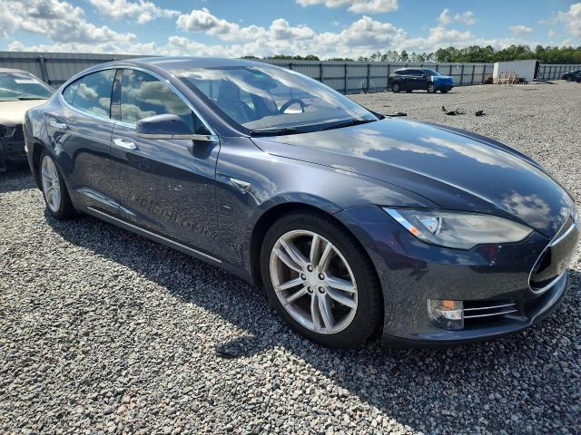 2014 Tesla Model S მანქანა იყიდება აუქციონზე, vin: 5YJSA1H13EFP59758, აუქციონის ნომერი: 53717286