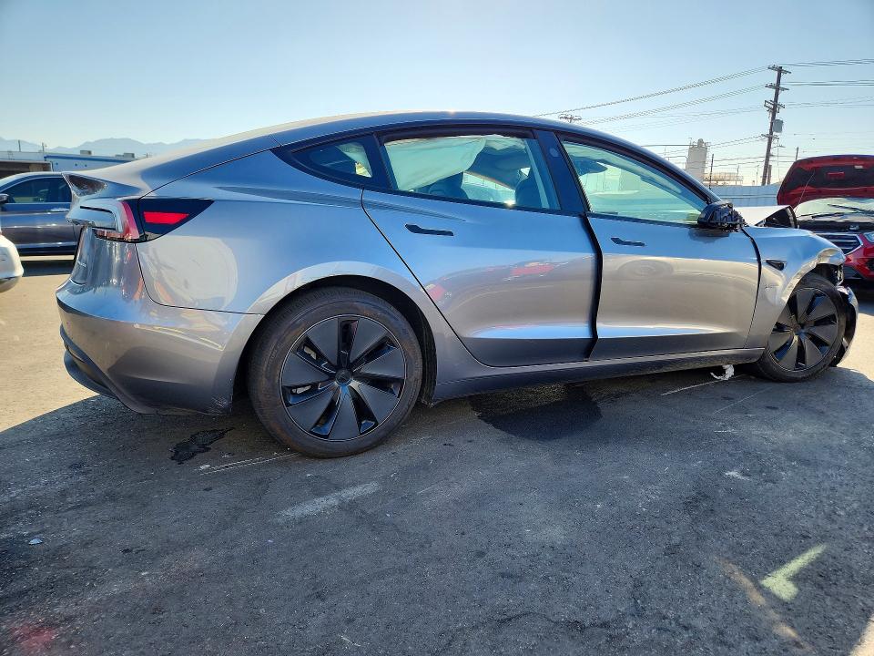 2025 Tesla Model 3 მანქანა იყიდება აუქციონზე, vin: 5YJ3E1EB3SF968628, აუქციონის ნომერი: 52418816