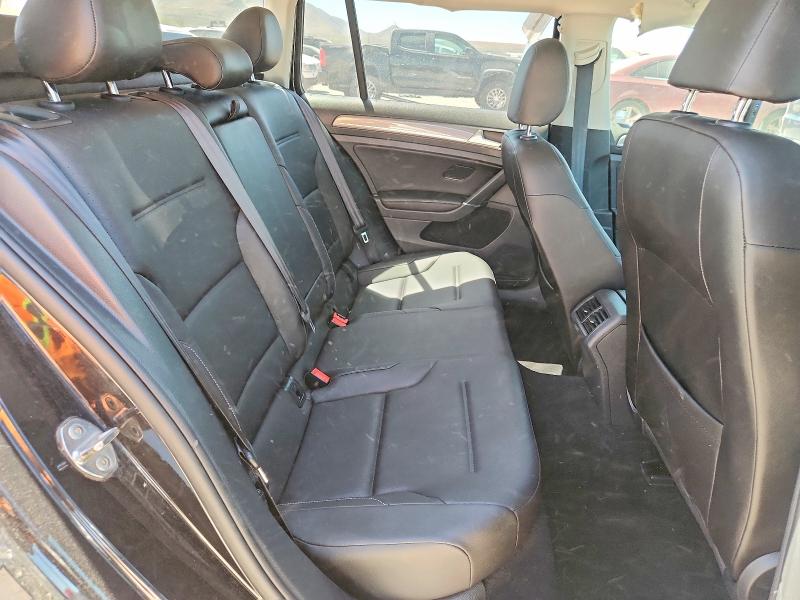 53731776 :رقم المزاد ، 3VWH17AU3HM532746 vin ، 2017 Volkswagen Golf Alltrack مزاد بيع