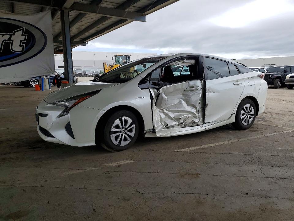 Auction sale of the 2018 Toyota Prius, vin: JTDKBRFU3J3064924, lot number: 55495606