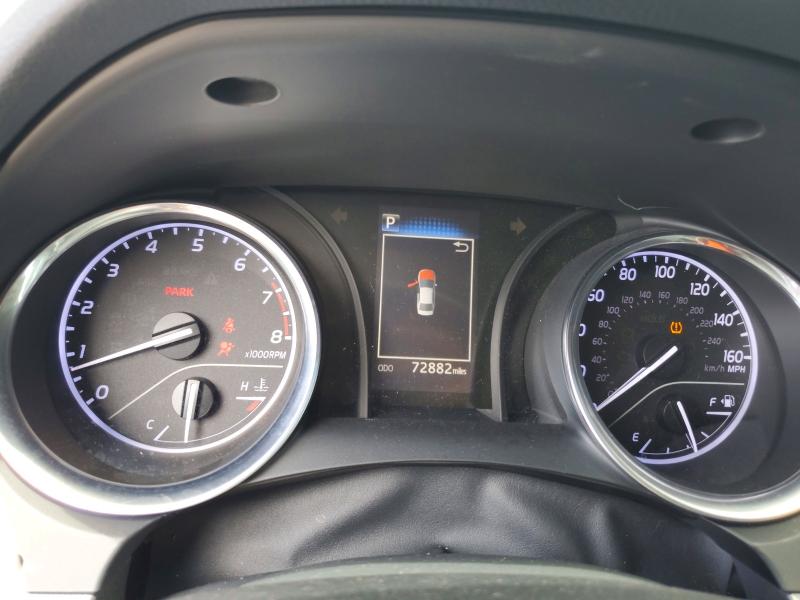 55224266 :رقم المزاد ، 4T1B11HK5JU576643 vin ، 2018 Toyota Camry مزاد بيع