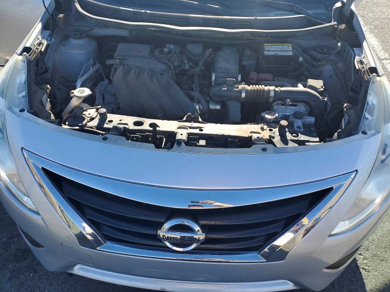 52096836 :رقم المزاد ، 3N1CN7AP2JK412663 vin ، 2018 Nissan Versa مزاد بيع