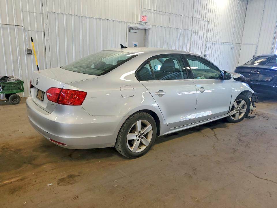 55223256 :رقم المزاد ، 3VWLL7AJ8CM086807 vin ، 2012 Volkswagen Jetta مزاد بيع