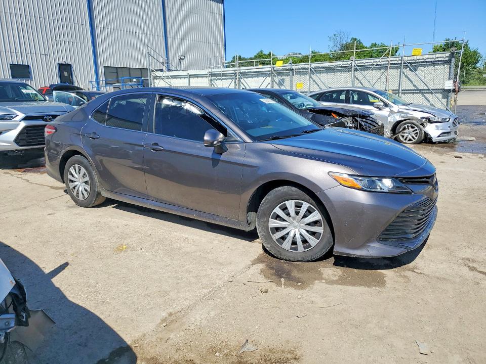 Продаж на аукціоні авто 2018 Toyota Camry, vin: 4T1B11HK1JU610450, номер лоту: 52747376